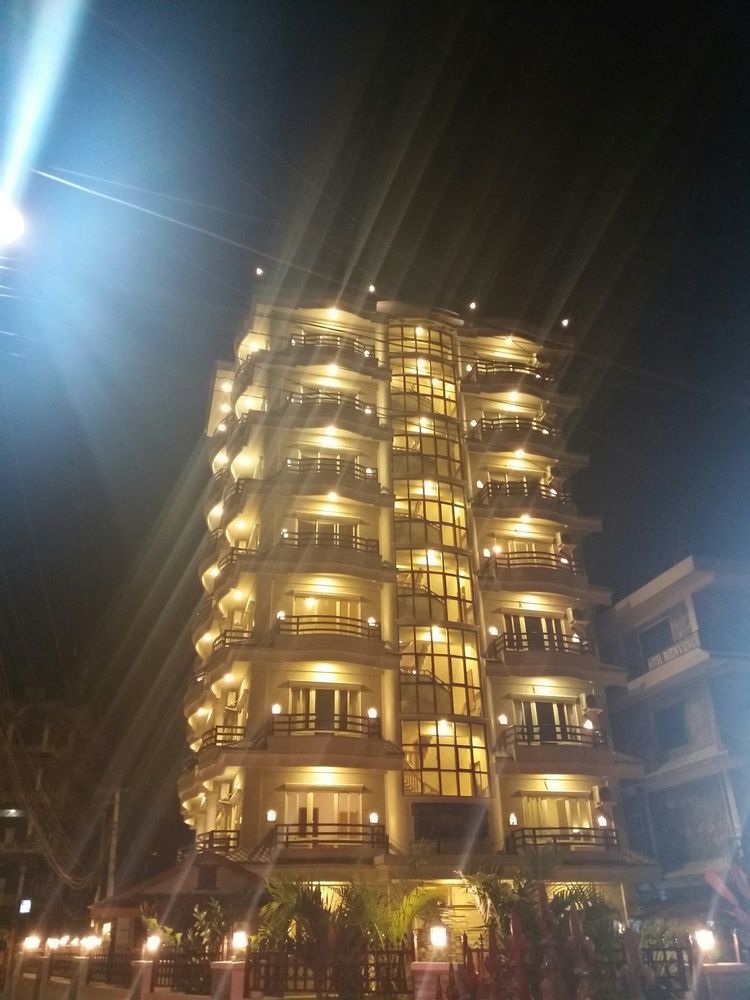 Hotel White Pearl Pókhara Exteriér fotografie